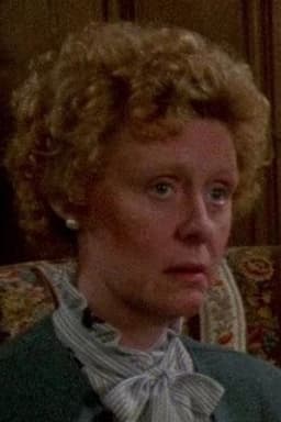 Photo of Barbara Lang