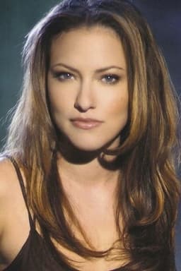 Photo of Jamie Elle Mann