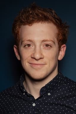 Photo of Ethan Slater