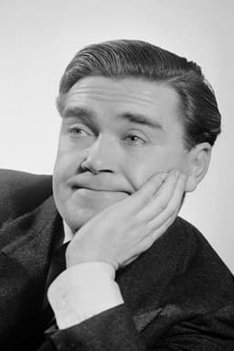 Photo of Peter Butterworth