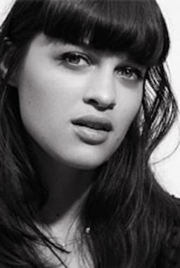Photo of Bella Hay