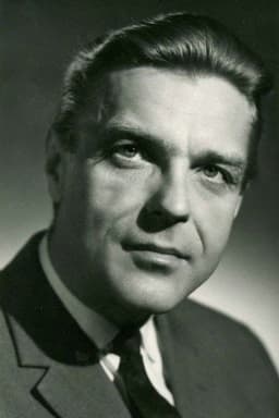 Photo of Nándor Tomanek