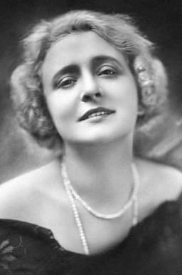 Photo of Mia May