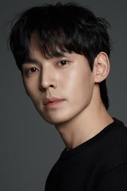 Photo of Kang Hyung-suk