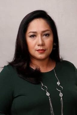 Photo of Shyr Valdez
