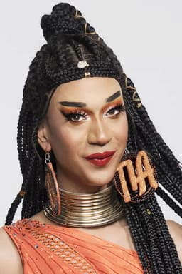 Photo of Tia Kofi