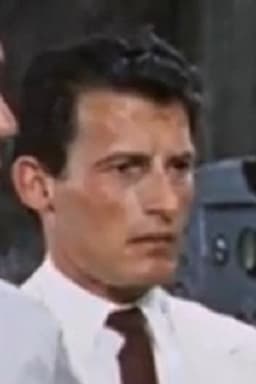 Photo of Gary Lasdun