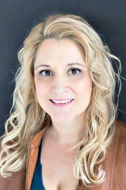 Photo of Karen Tusa