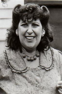 Photo of Renée Lippin