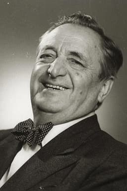 Photo of Hans Moser