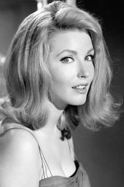 Photo of Laura Devon