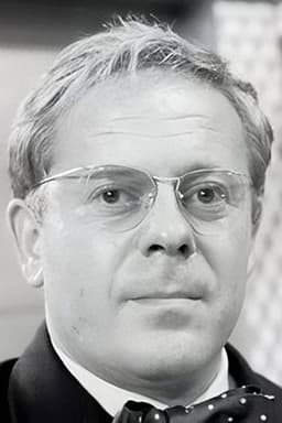 Photo of Aubrey Morris