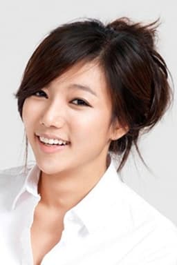 Photo of Lee Chae-young