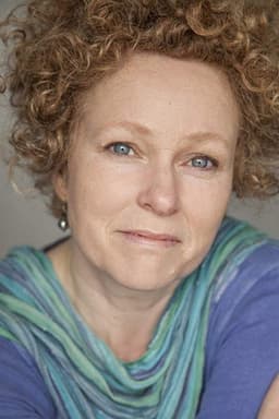 Photo of Ally Ní Chiárain