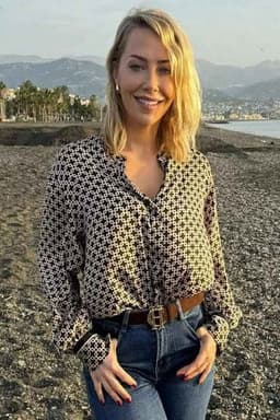 Photo of Laura Hamilton