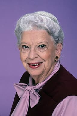 Photo of Elizabeth Kerr