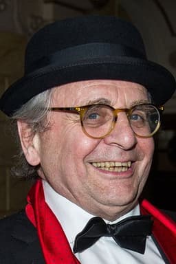 Photo of Sylvester McCoy