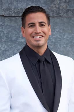 Photo of Justin Roberts