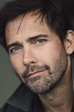 Photo of Andrew Bowen