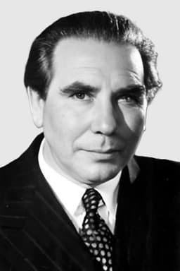 Photo of Donald Wolfit