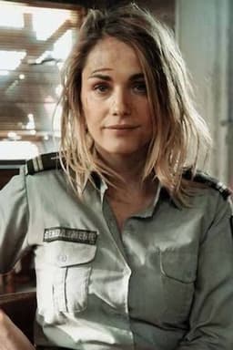 Photo of Julie Farenc