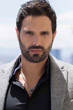 Photo of Alejandro Estrada