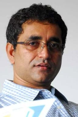 Photo of Shaji Chen
