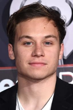 Photo of Finn Cole