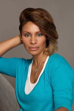 Photo of Chenoa Maxwell