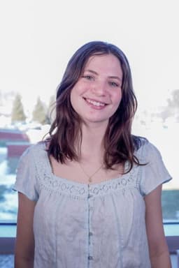 Photo of Julia Noel