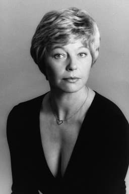 Photo of Rosemary Leach