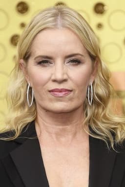 Photo of Kim Dickens