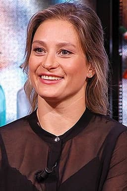 Photo of Roxane Knetemann