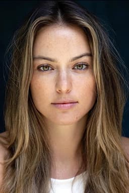 Photo of Stefanie Yunger
