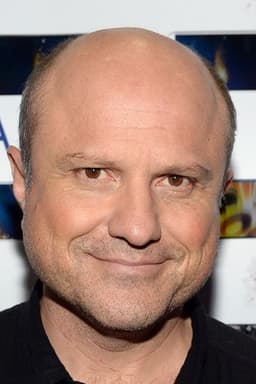 Photo of Enrico Colantoni