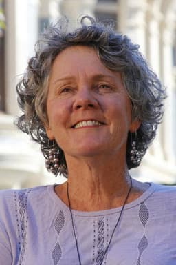 Photo of Maggie Renzi