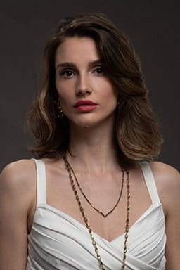 Photo of Aslı Sümen