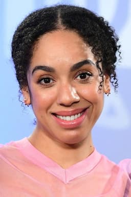 Photo of Pearl Mackie
