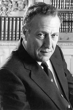 Photo of Frederick Forsyth