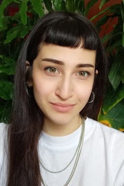 Photo of Annie Chouri