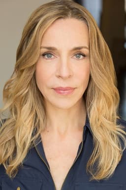 Photo of Ellen Harvey