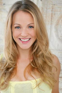 Photo of Amanda Clayton
