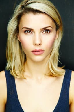 Photo of Abby Earl