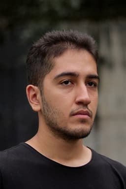 Photo of Shadmehr Sirjani