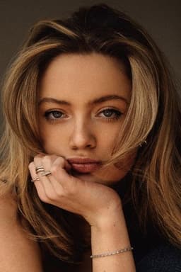Photo of India Lillie Davies