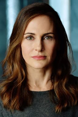 Photo of Deborah Puette