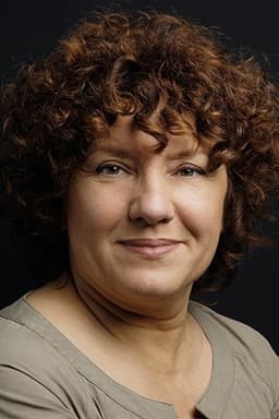 Photo of Ayşenil Şamlıoğlu