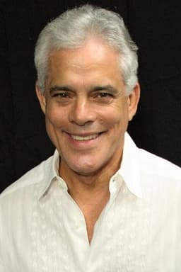 Photo of Raúl Carbonell Jr.