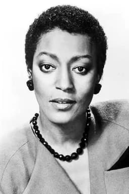 Photo of Paula Kelly