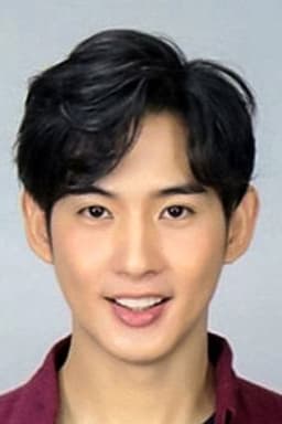 Photo of Watcharayu Suradet